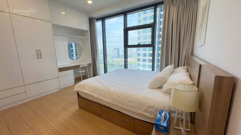 Cho thuê nhiều căn sb nhà đẹp giá tốt 3pn 22tr tại chcc orchard parkview.  em 0833 755 *** q chi