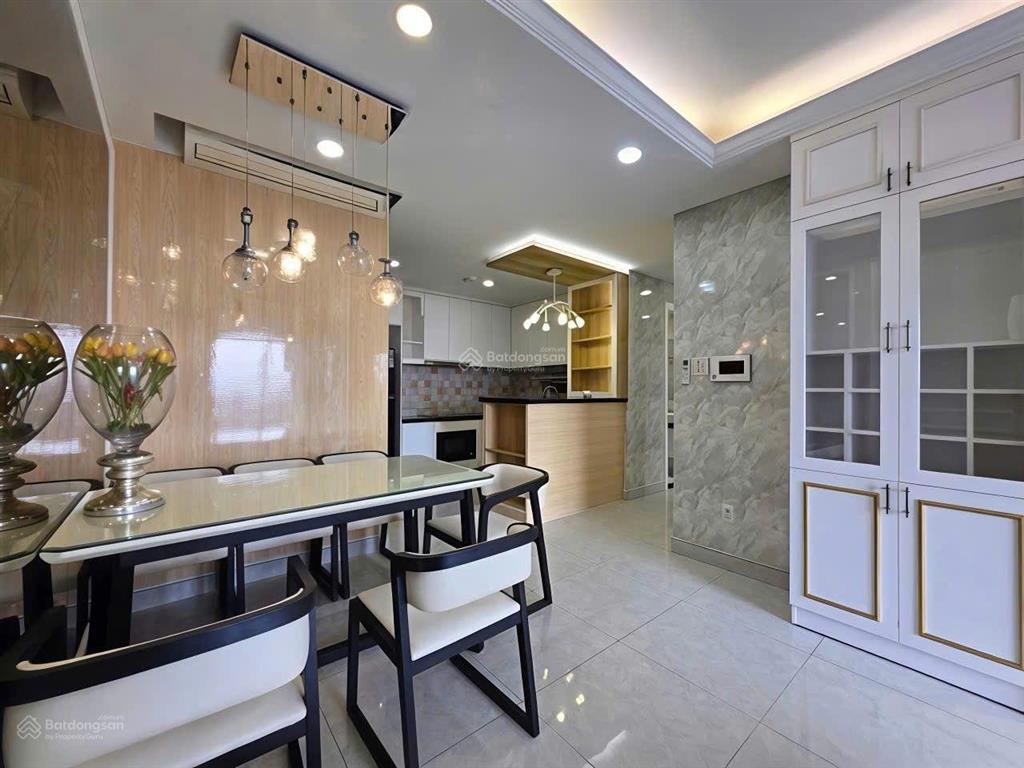 Cần cho thuê nhanh chcc garden gate (novaland).  em 0833 755 *** call/zalo