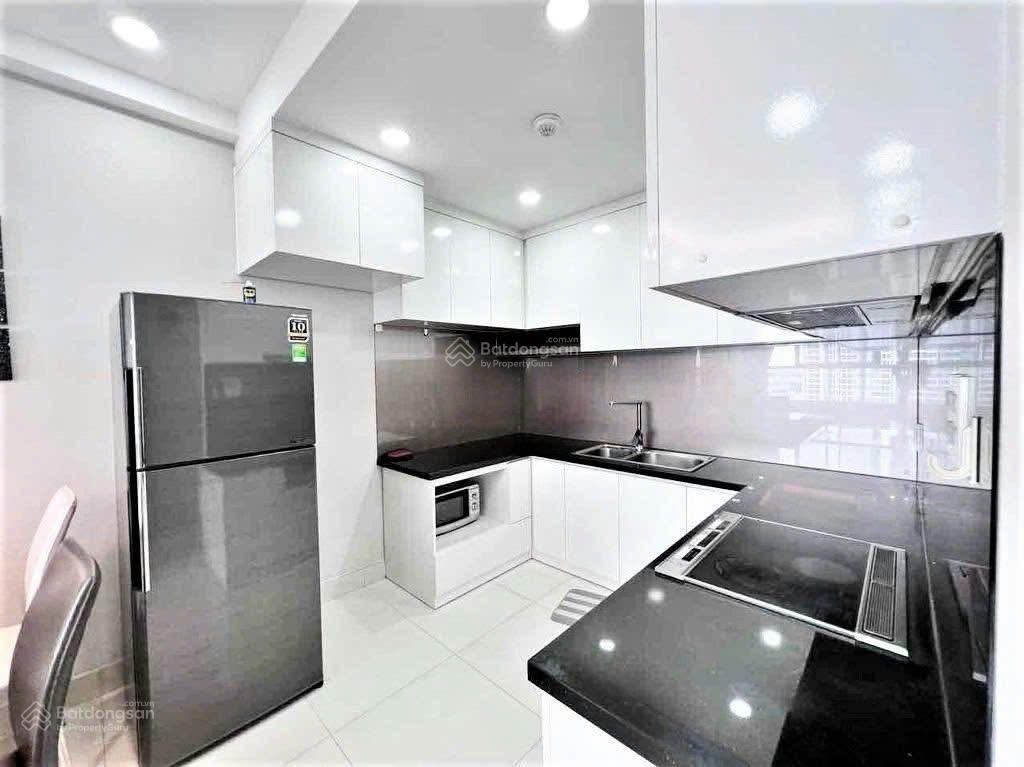 Chủ nhà kẹt tiền bán nhanh chcc kingston residence.  em 0833 755 *** call/zalo