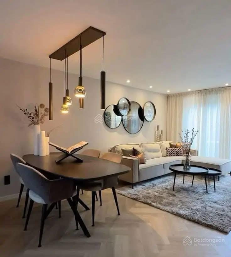 Chủ nhà kẹt tiền bán nhanh chcc kingston residence.  em 0833 755 *** call/zalo