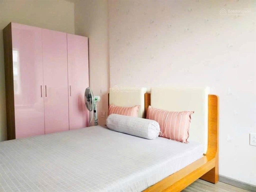 Chủ nhà kẹt tiền bán nhanh chcc kingston residence.  em 0833 755 *** call/zalo