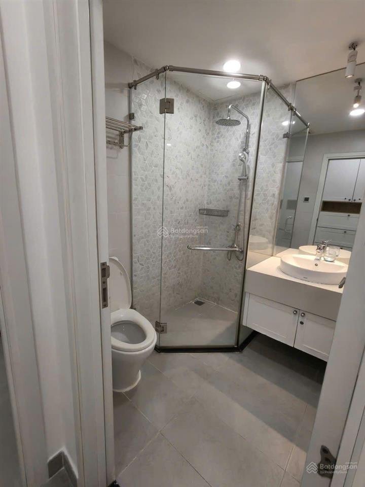 Cho thuê căn hộ cao cấp the botanica, novaland.  sdt 0833 755 ***. dt 74 m2, 2pn, 2wc