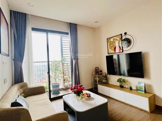 Bán 68m2 oasis 2 phòng ngủ 2vs rộng rãi