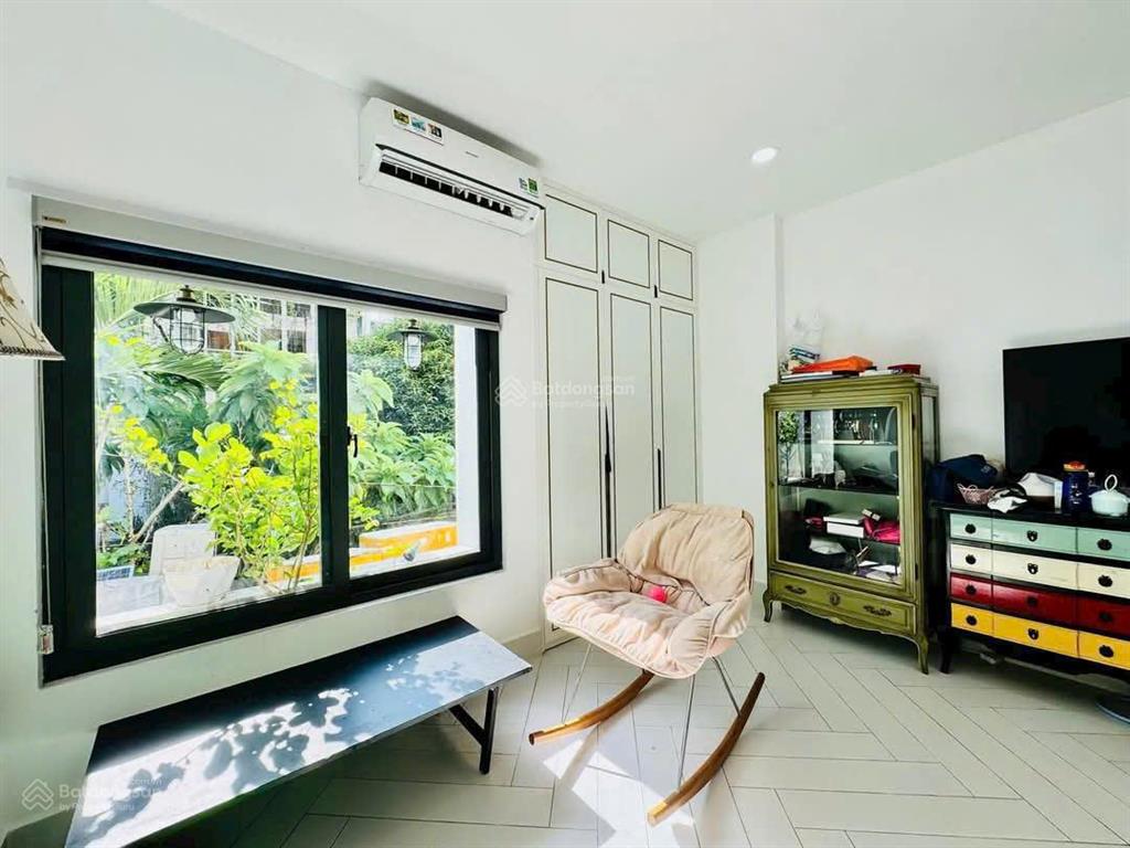 Tin thật  bán nhà ngay trung tâm côn đảo, ngang 9,5m vị trí hiếm. dòng tiền 50tr/tháng