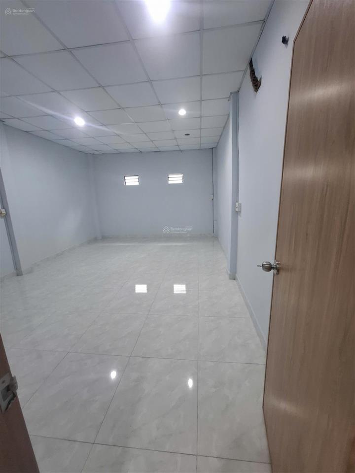 Bán gấp nhà 3 tầng hẻm 8met lê đại hành, đối diện lotte mart
