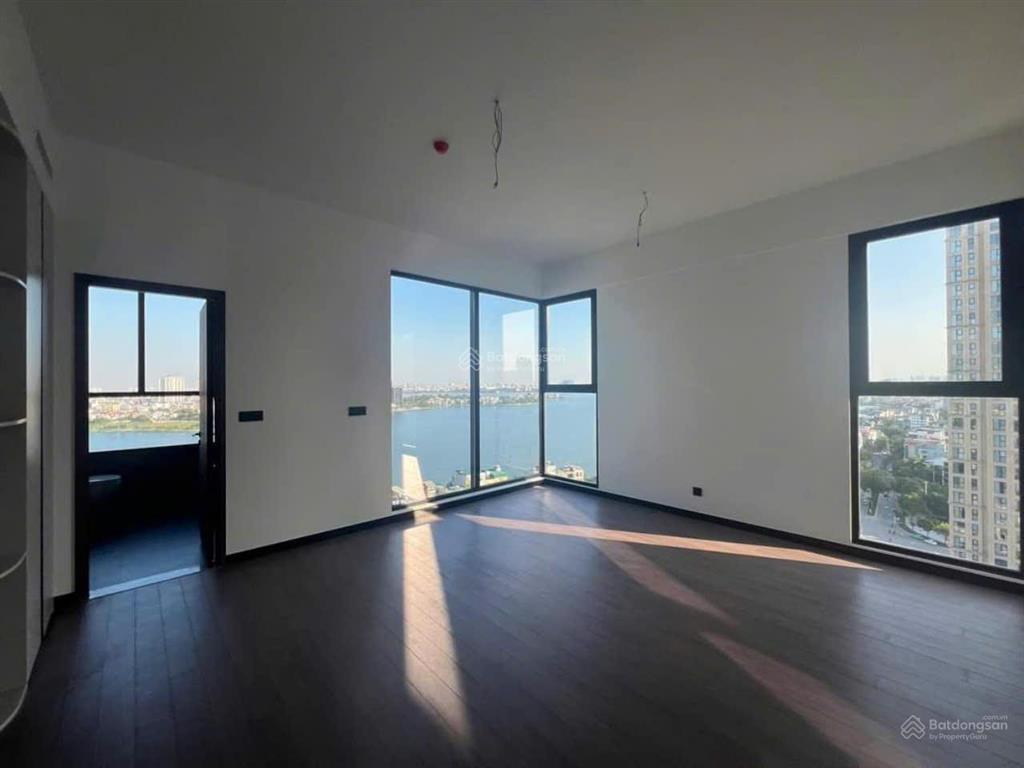 Chính chủ gửi bán căn góc 4pn 180m2 heritage west lake full đồ, thang máy riêng, view hồ tây