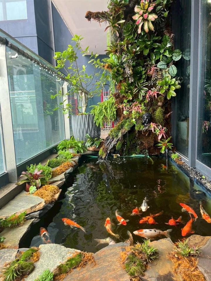 Chủ kẹt tiền cần bán gấp ch sân vườn 2pn 123m2 golden river ciputra view sông hồng, cầu nhật tân