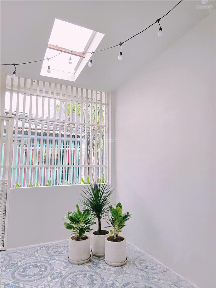 Chủ gấp bán nhà 84.4m2 giá 4,567tỷ hương lộ 2 chỉ 55tr/m2 sổ a4 bank giữ chốt nhanh quà hấp dẫn