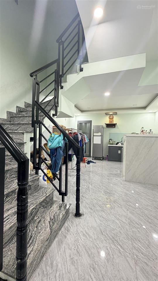 Chủ gấp bán nhà đẹp 67m2 (4.5x15) giảm thêm 300tr còn 4,969 tỷ tl hxh giáp lê văn quới tân phú