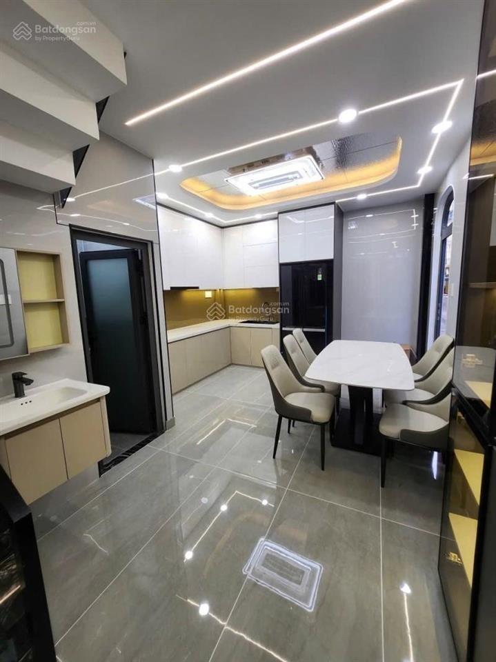 Siêu phẩm căn góc 5tầng nhỉnh 7tỷ oto trước nhà gần aeon tân phú giá trị bđs đang tăng cao