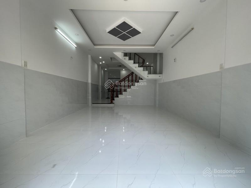 Nhà đẹp sổ chất 42m2(4m x 10.5m) 2tầng chỉ 4,2tỷ đường số 8 bhh hẻm ôtô 6m thông