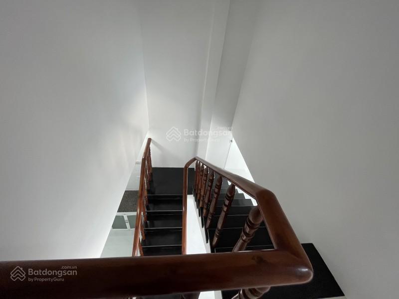 Nhà đẹp sổ chất 42m2(4m x 10.5m) 2tầng chỉ 4,2tỷ đường số 8 bhh hẻm ôtô 6m thông