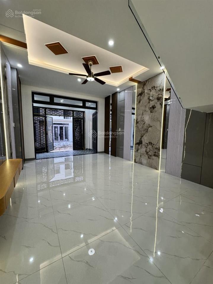 Diện tích rộng 75m2 chỉ 5.1 tỷ nhà 2tầng mới đẹp ở ngay hẻm ôtô 5m thông 3pn(có trệt) sổ hồng riêng
