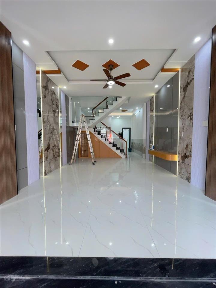Diện tích rộng 75m2 chỉ 5.1 tỷ nhà 2tầng mới đẹp ở ngay hẻm ôtô 5m thông 3pn(có trệt) sổ hồng riêng