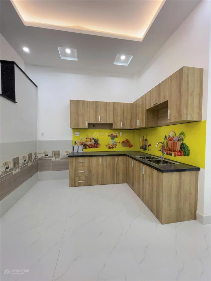 Diện tích rộng 75m2 chỉ 5.1 tỷ nhà 2tầng mới đẹp ở ngay hẻm ôtô 5m thông 3pn(có trệt) sổ hồng riêng