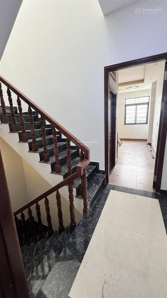 Gấp bán 68m2 4tầng tuyệt đẹp chỉ 5.678tỷ vị trí đẹp hẻm rộng 7m ngay chợ lk 56
