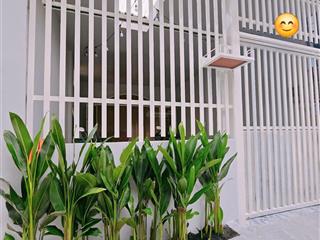 Gấp bán nhà giảm sâu 84.4m2 giá 4,456tỷ hương lộ 2 chỉ 52tr/m2 sổ a4 gửi bank