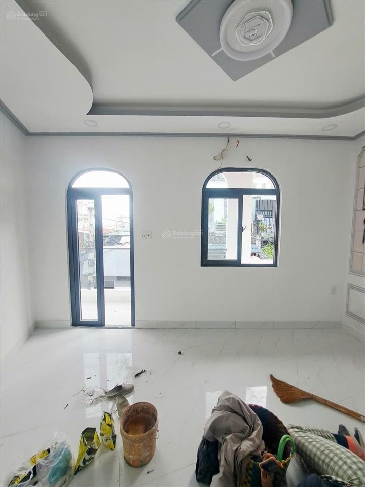 Nhà mới ưu đãi chỉ 3.678 tỷ 2 tầng đường số 9 giáp tân phú ngang gần 5,8m
