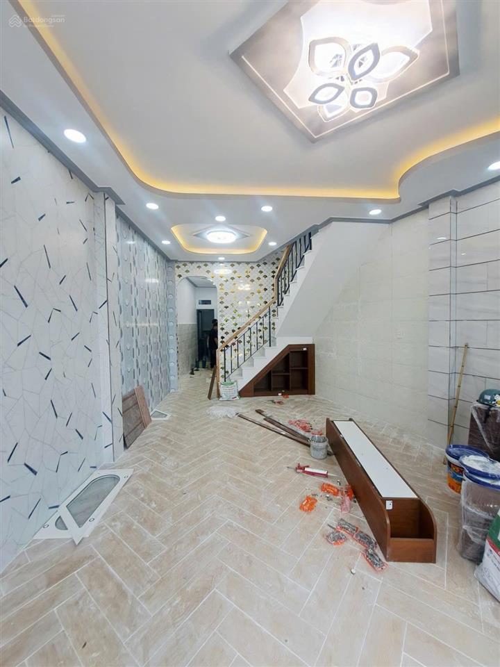 Nhà mới ưu đãi chỉ 3.678 tỷ 2 tầng đường số 9 giáp tân phú ngang gần 5,8m