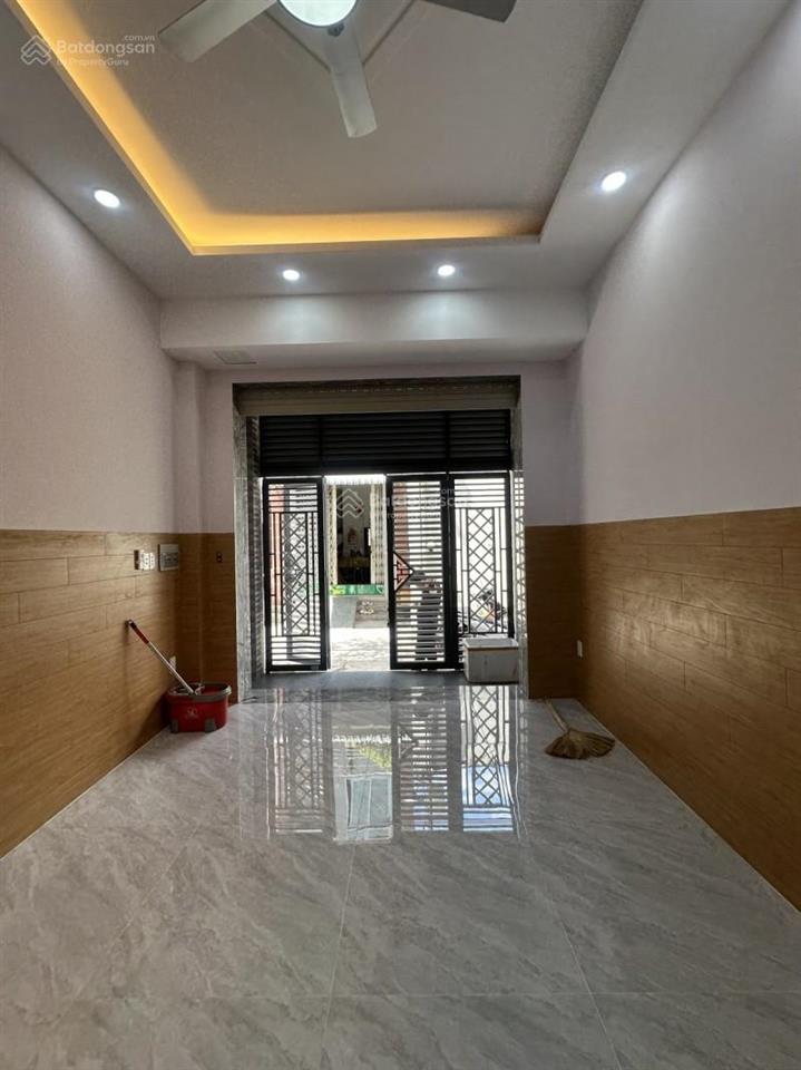 Gấp bán 4 tầng 45m2 hẻm trước 5m hoàn công đủ giáp sân bay tân sơn nhất tuyến metro nhỉnh 5tỷ