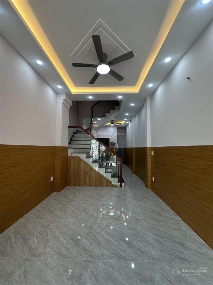 Gấp bán 4 tầng 45m2 hẻm trước 5m hoàn công đủ giáp sân bay tân sơn nhất tuyến metro nhỉnh 5tỷ
