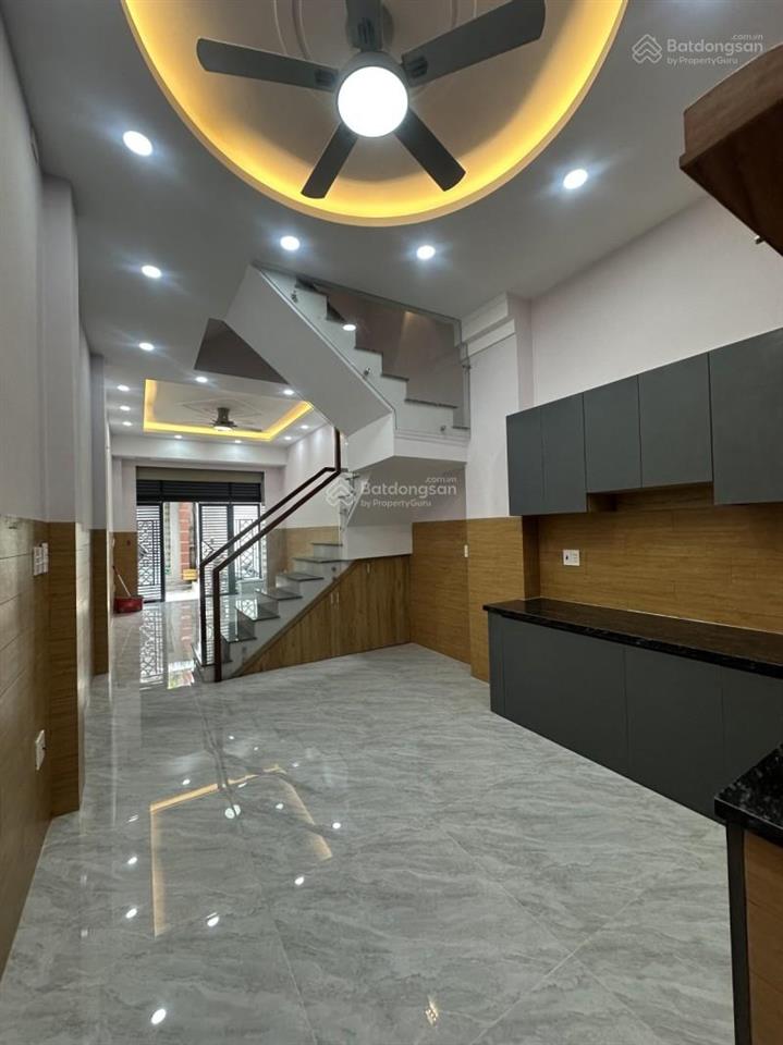 Gấp bán 4 tầng 45m2 hẻm trước 5m hoàn công đủ giáp sân bay tân sơn nhất tuyến metro nhỉnh 5tỷ