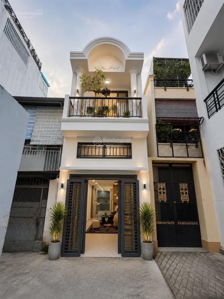 Siêu phẩm tân bình giáp q3, q10 nhỉnh 5 tỷ 3 tầng 3pn gần sân bay tsn trung tâm q1