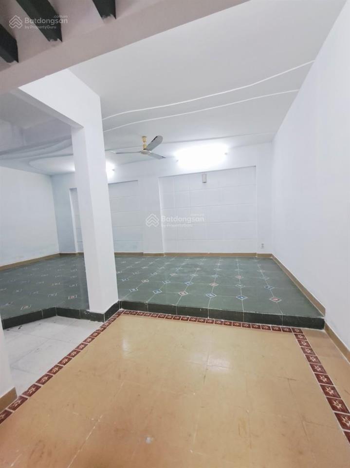 Chốt nhanh tân phú dt to 54m2(8.4 x 6.6)  chỉ 4,479 tỷ 2tầng kiên cố 3pn sát hẻm ôtô