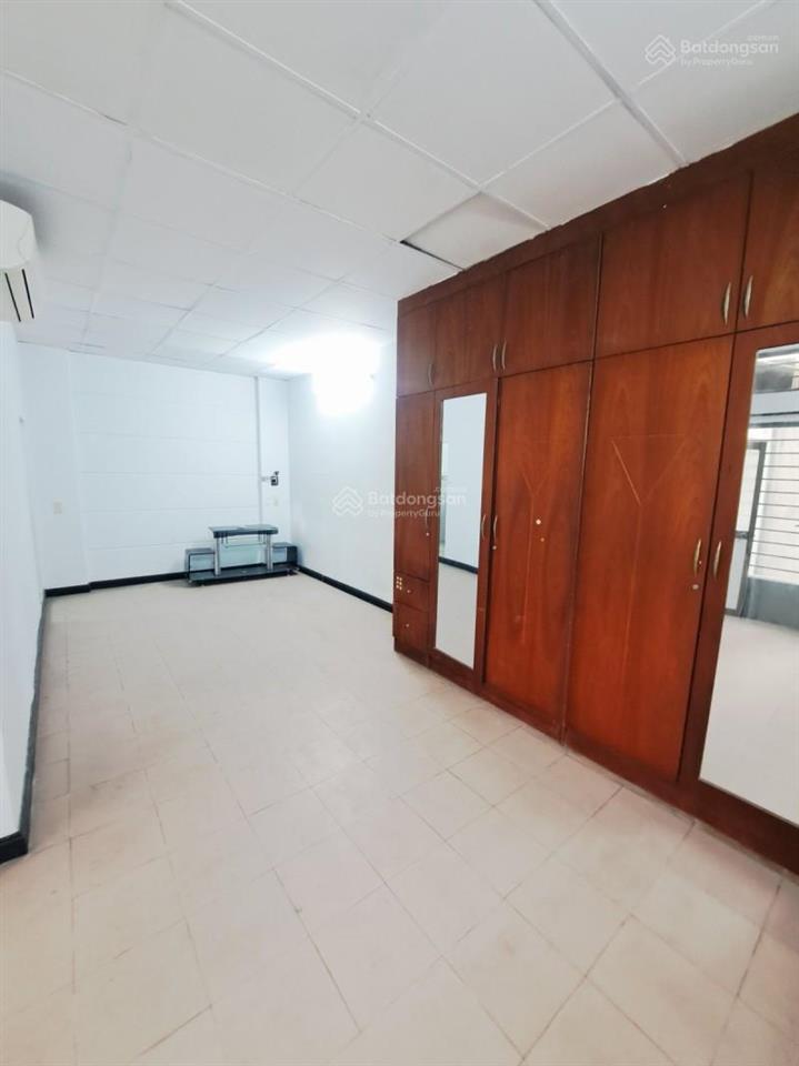 Chốt nhanh tân phú dt to 54m2(8.4 x 6.6)  chỉ 4,479 tỷ 2tầng kiên cố 3pn sát hẻm ôtô