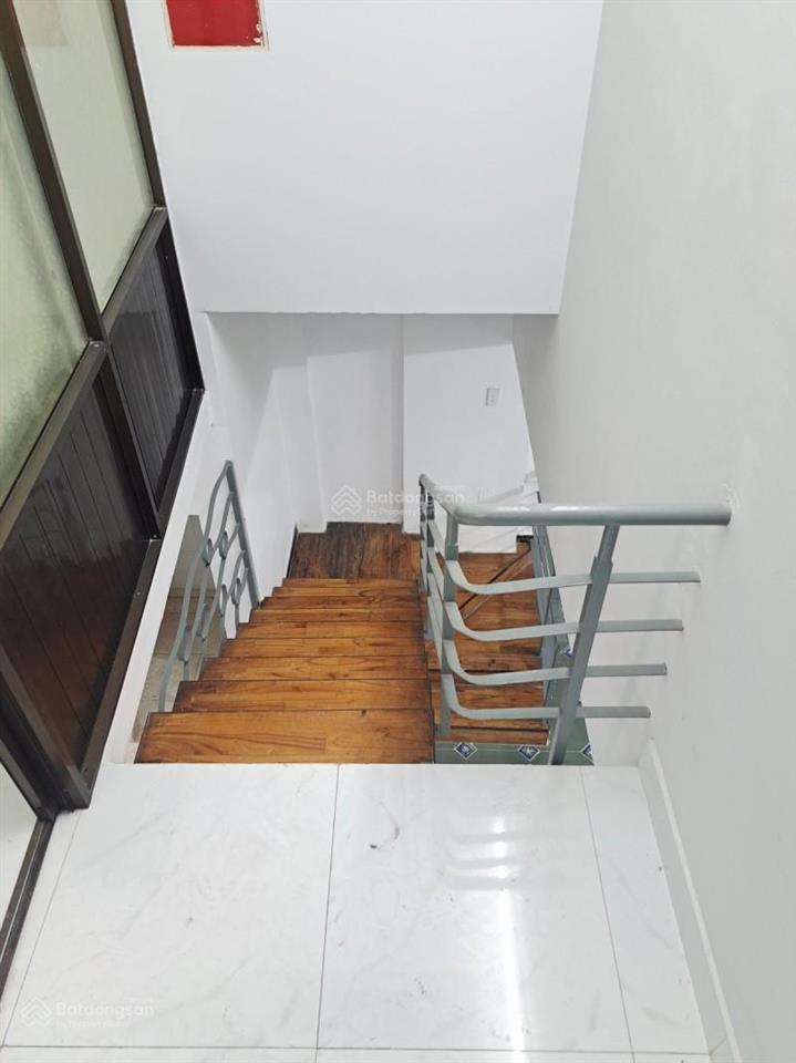 Chốt nhanh tân phú dt to 54m2(8.4 x 6.6)  chỉ 4,479 tỷ 2tầng kiên cố 3pn sát hẻm ôtô