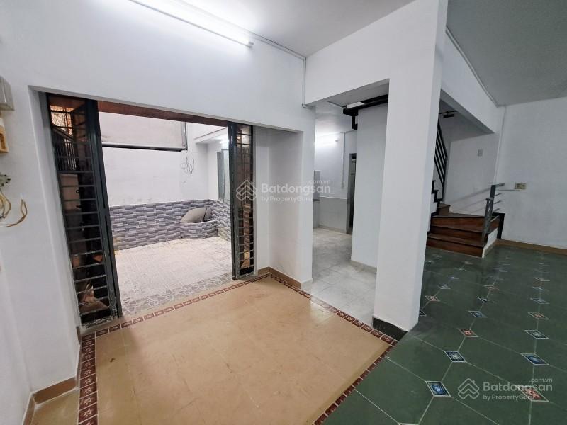 Chốt nhanh tân phú dt to 54m2(8.4 x 6.6)  chỉ 4,479 tỷ 2tầng kiên cố 3pn sát hẻm ôtô