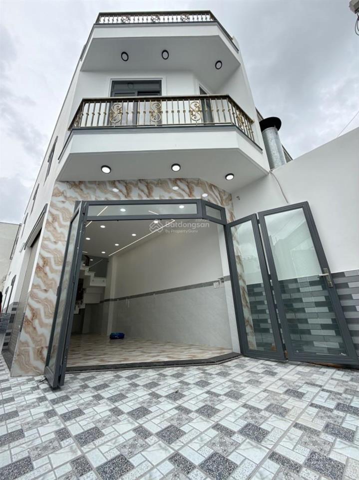 Gấp nhà mới 72m2 có sân ô tô chỉ 5,678 tỷ hẻm 6m btct 3tầng 3pn 3wc sổ a4