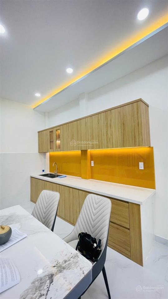 Gấp nhà mới full nội thất 2 tầng chỉ 4.38 tỷ hẻm 4m gần chợ tân hương tân phú