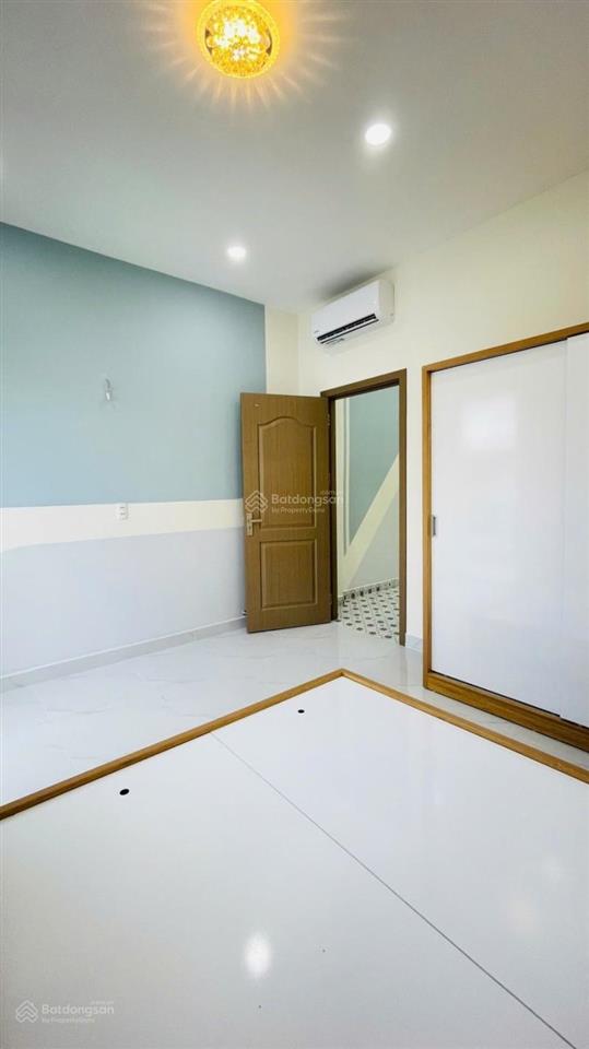 Gấp nhà mới full nội thất 2 tầng chỉ 4.38 tỷ hẻm 4m gần chợ tân hương tân phú