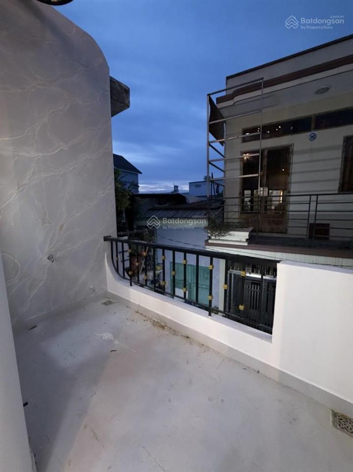 Gấp bán nhà đẹp 3 tầng 40m2 4pn nhỉnh 4 tỷ đình tân khai giáp tân phú q11