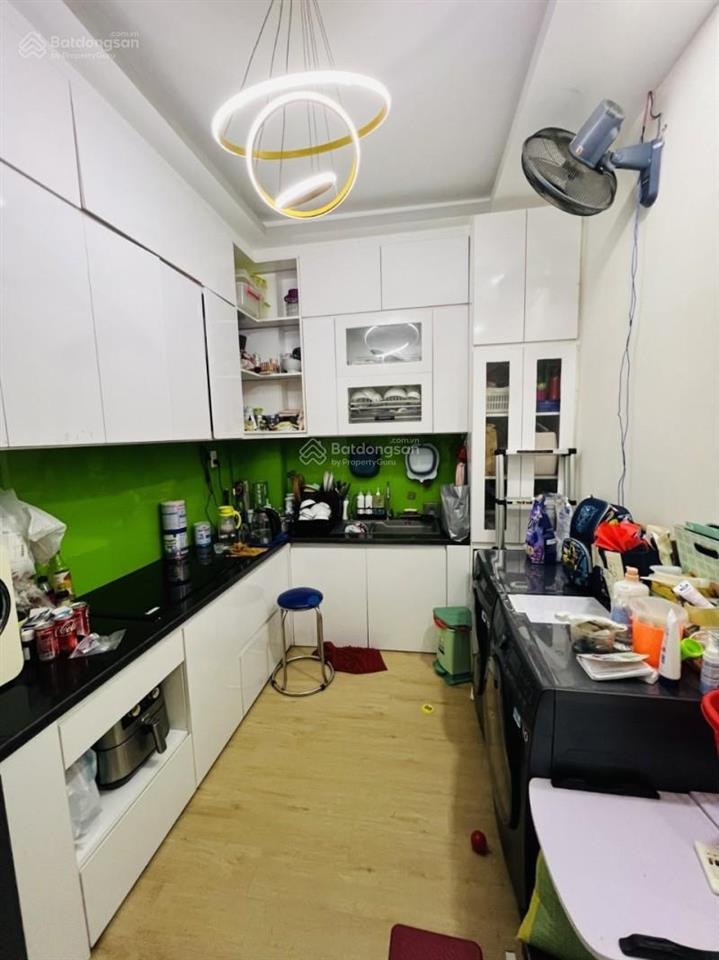 Siêu vip 2tầng quận 10 cách mt hoà hưng 20m nở hậu sổ riêng 5.8tỷ