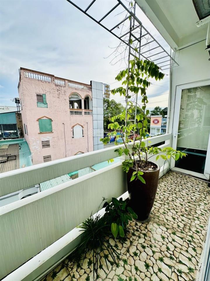 Siêu phẩm mặt tiền gần vòng xoay đầm sen 87m² 5 tầng x.tỷ kinh doanh đỉnh