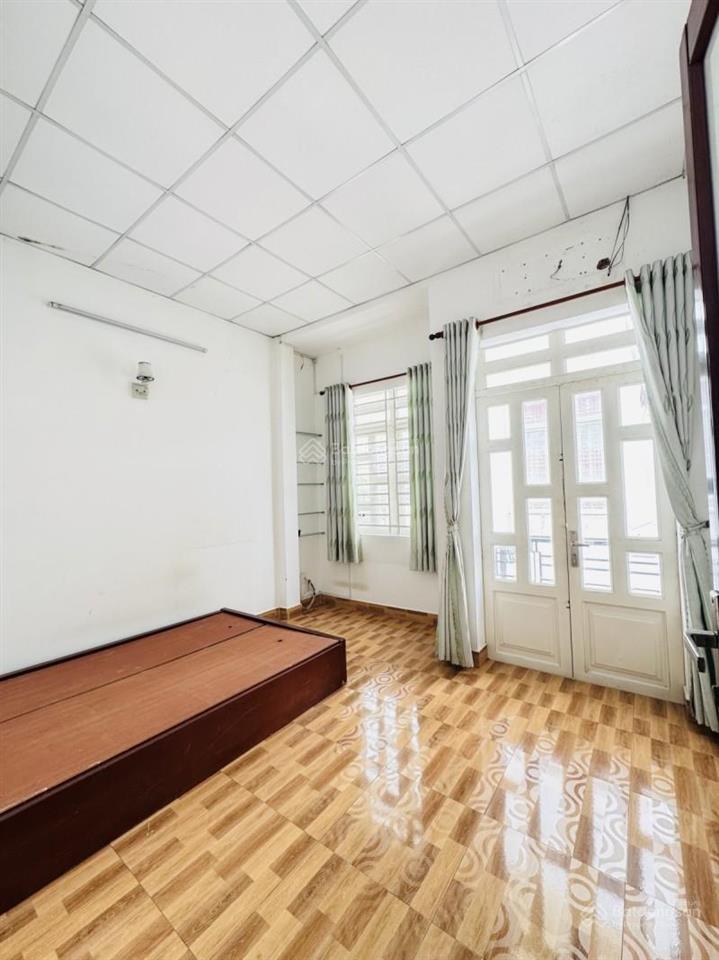 Nhà lướt cọc tân sơn nhì  sổ a4  không lộ giới  40m  2 tầng  4,18 tỷ