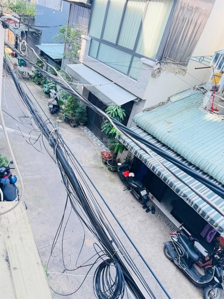 Gấp bán nhà chuẩn lô tư  40m2  2pn  sổ a4  chỉ 4.14 tỷ  hẻm 6m thông