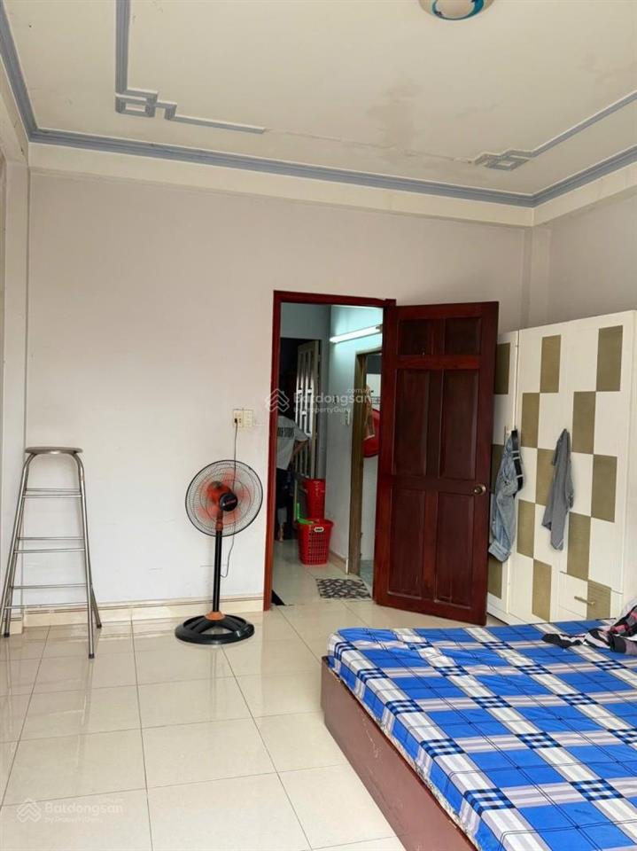 Gấp nhà 4tầng giáp tân phú 48m² 5pn chỉ 4.xtỷ hẻm 4m sổ a4