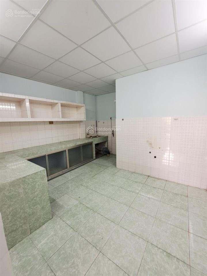 Gấp bán nhỉnh 3 tỷ 48m2 3 tầng  hẻm xe hơi 5m gần chợ lê văn quới