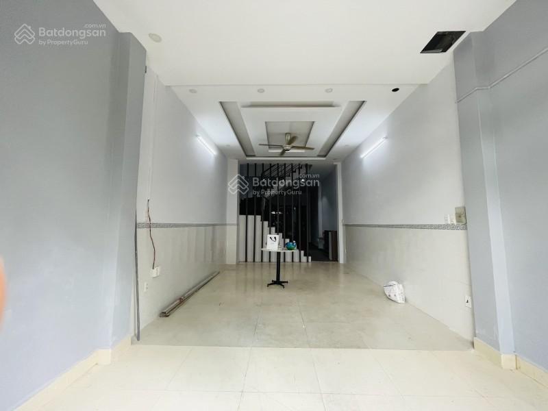 Gấp bán giảm sâu 65m 3 tầng mới đẹp sổ a4 giáp aeon hẻm ô tô chỉ 5,588 tỷ