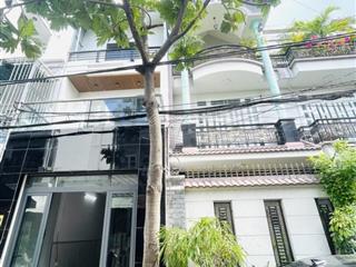 Gấp bán giảm sâu 65m 3 tầng mới đẹp sổ a4 giáp aeon hẻm ô tô chỉ 5,588 tỷ
