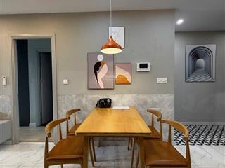 Bán căn hộ cc tại c14  bộ công an, giá 6,3 tỷ, 107m2, 3pn, 2wc, nhà nội thất cơ bản