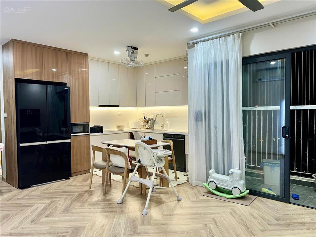 Bán gấp cc 60m² 2n2wc, giá 4.3 tỷ tại samsora premier, hà đông, sẵn sổ, full nội thất