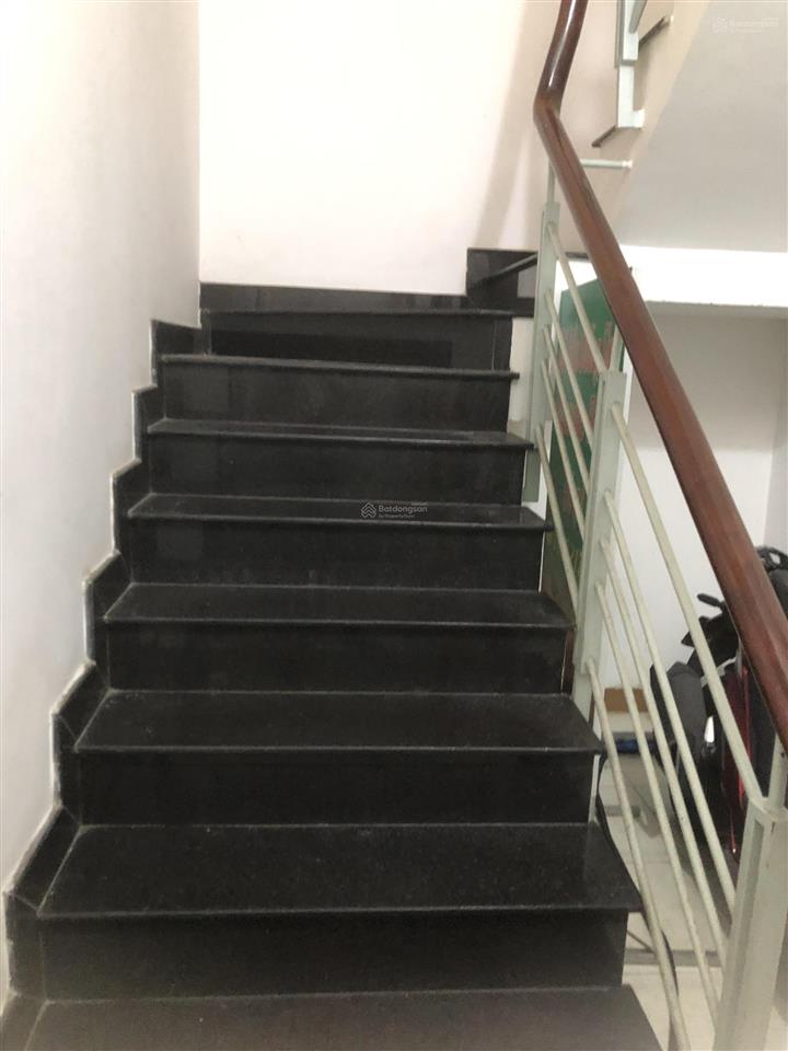 Chính chủ rao bán  mtkd đường tân hương, 80m2, giá có thương lượng