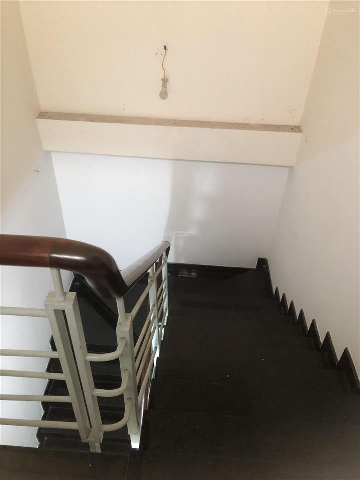 Chính chủ rao bán  mtkd đường tân hương, 80m2, giá có thương lượng