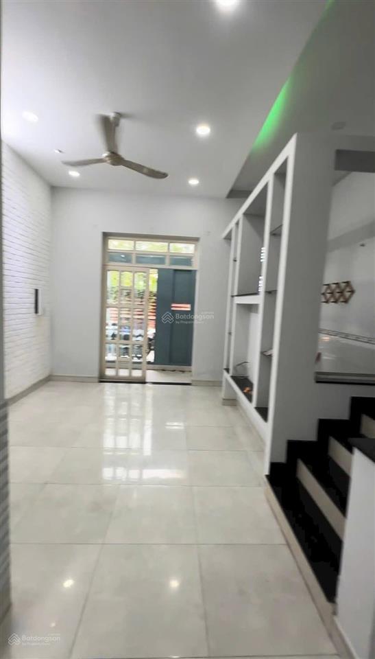 3tỷ350 bán nhà tân qúy tây bình chánh tphcm 80m2 cách ql1 100m2 xem ngay
