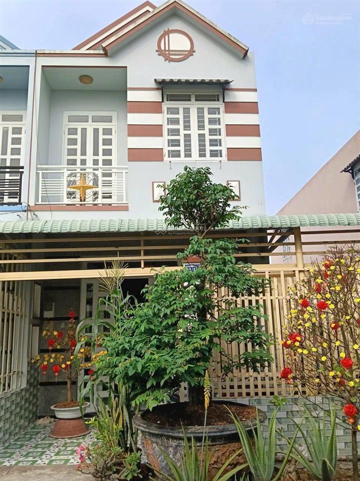 Bán căn nhà 3,5 tỷ tân quý tây bình chánh tphcm hoàn công và xe ô tô vivu