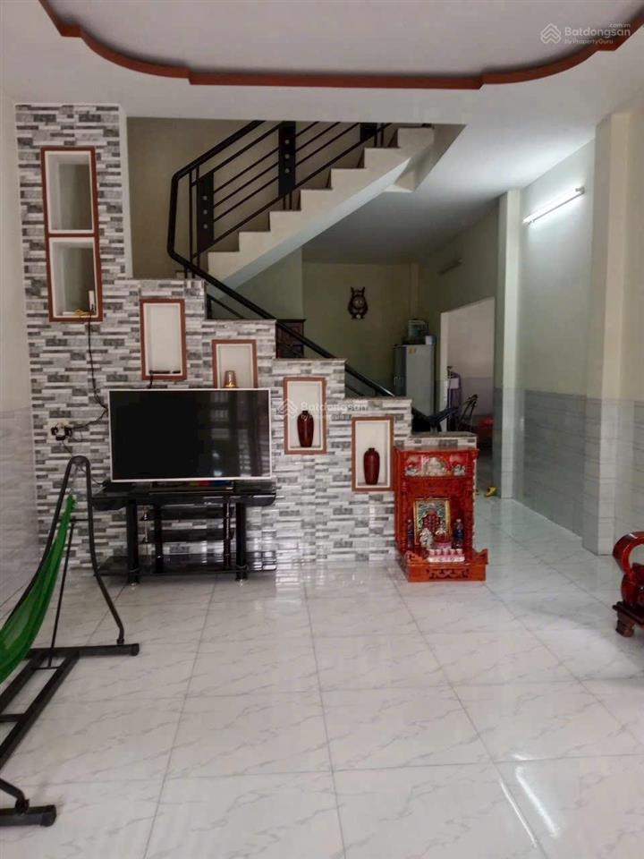 Bán căn nhà 3,5 tỷ tân quý tây bình chánh tphcm hoàn công và xe ô tô vivu